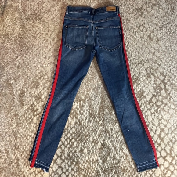Express Skinny Jeans w/ Red Stripe - Size 2